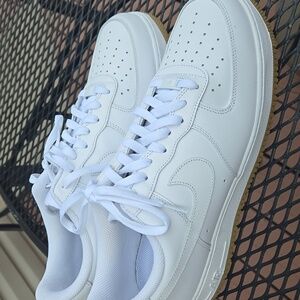 Nike White Low-Top Leather Sneakers with Gum Outsole